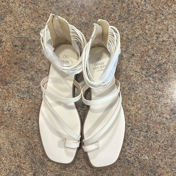 Oasis Society Abril Ankle Strap Sandal White Womens Size 8.5 - Picture 8 of 15